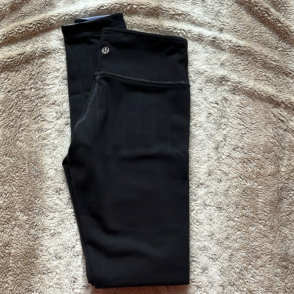 Lululemon reversible leggings size 4